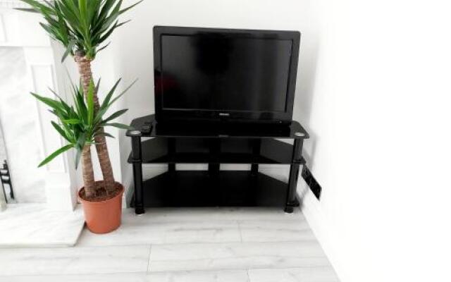 Gorgeous Stylish Cheri Victorian House In Manchester