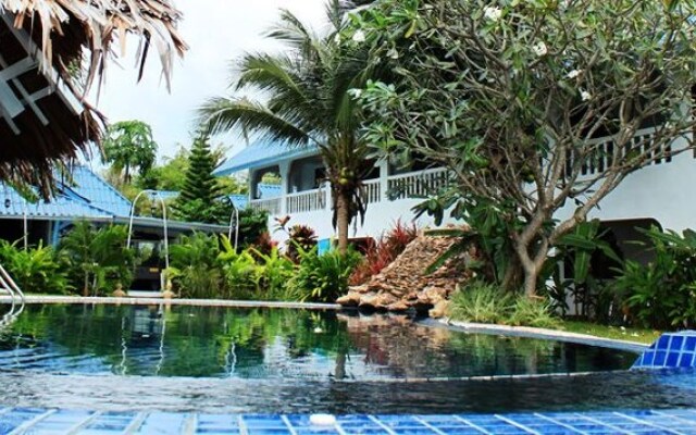 Asia Blue Beach Hostel Hacienda