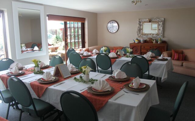 Pelican Lodge