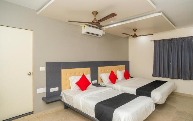 Collection O 30599 Hotel Blue Spring