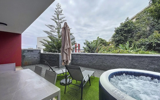 Blue Outlook Garden by Atlantic Holiday