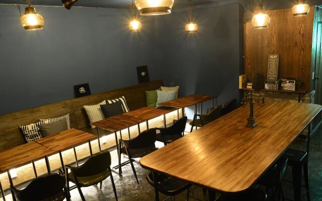 Michigan House & Pub - Hostel