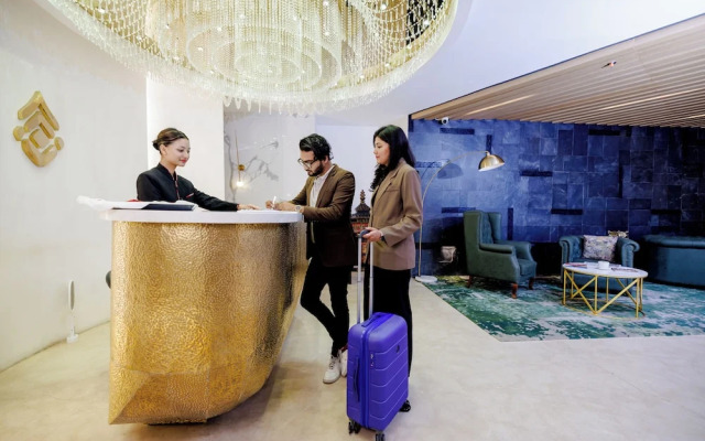 SQUARE hotel