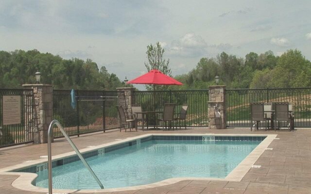Hampton Inn & Suites Sevierville @ Stadium Drive