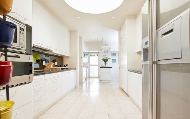 Milkwood Bay Guest House