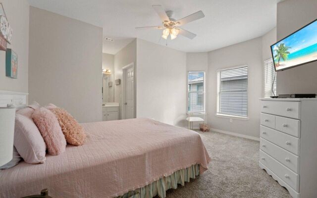 Coastal Fantasea by Destin Getaways