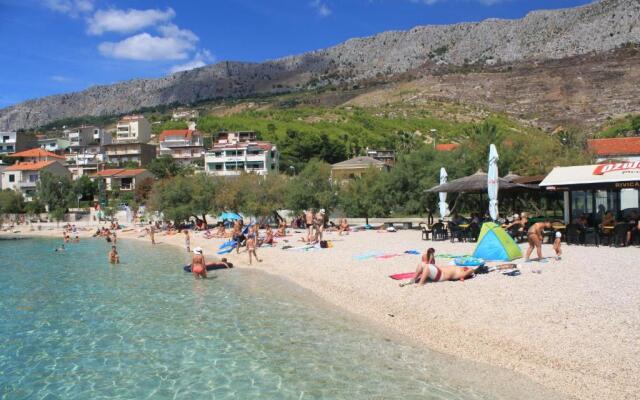 Apartments with WiFi Dugi Rat, Omis - 18917