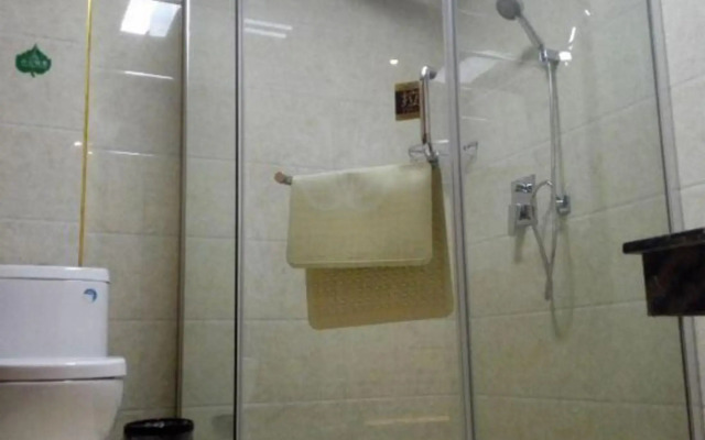 Qinyuan Holiday Hotel