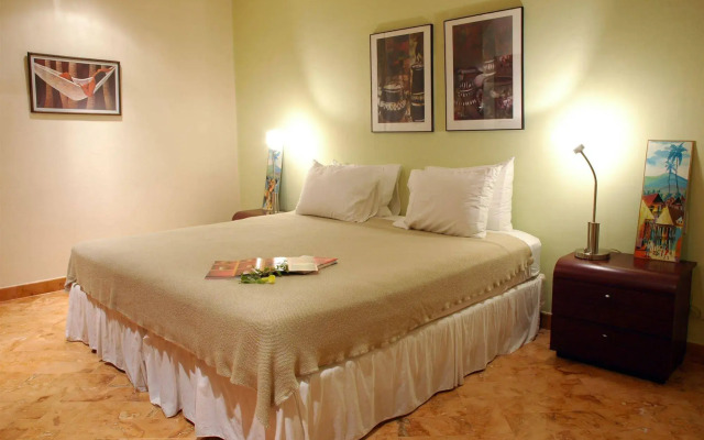 Porto Playa Condo Hotel & Beachclub