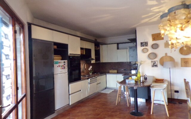 Villetta Mazzini Front Lake