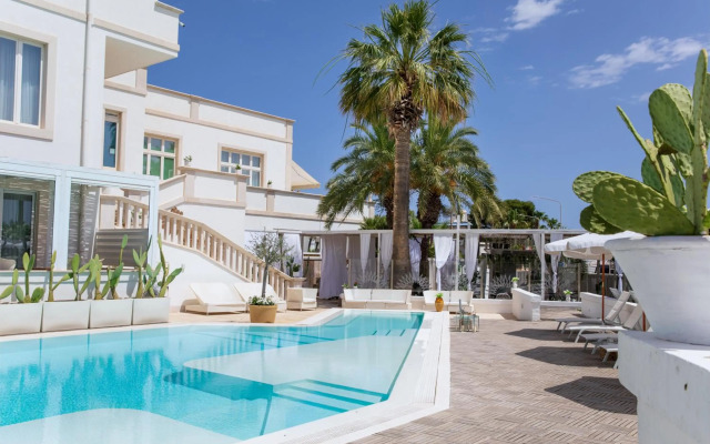 Bianco Riccio Suite Hotel
