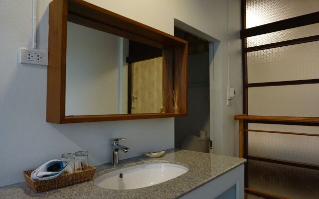 Baan Iyara Boutique City Hotel