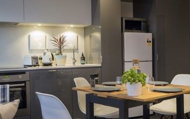 LittleStay Collection - Swanston