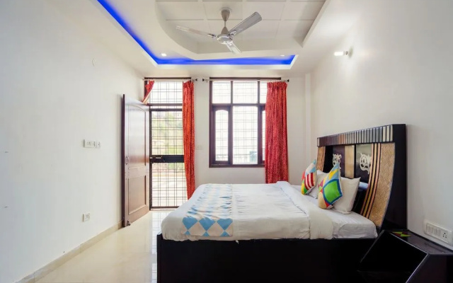 OYO 13291 Home Valley View 2BHK Near Picture Palace