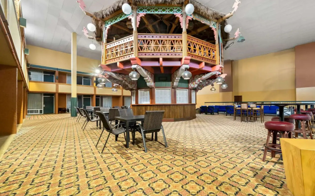 Suburban Studios, Kearney