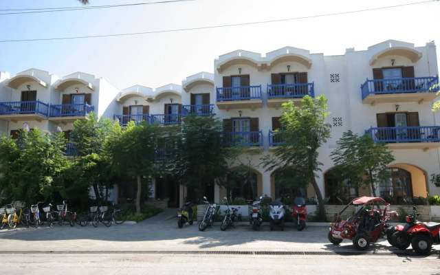 Theodorou Beach Hotel Apartments
