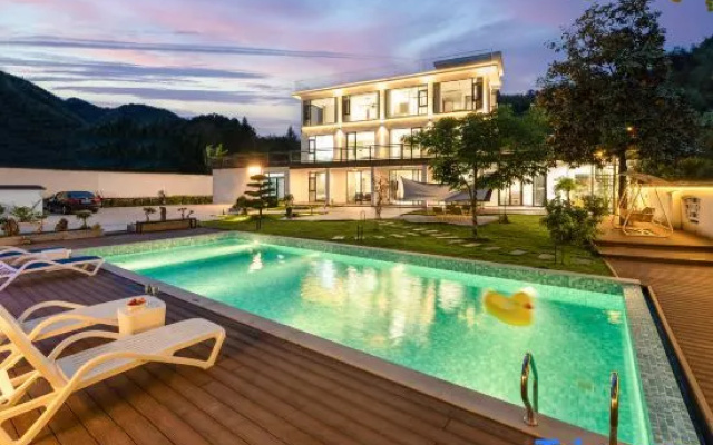 XUNY · Mountain Luxury Parent-Child Vacation Homestay in Anji (Tianmu Mountain Rafting Store) – Pool – Huzhou