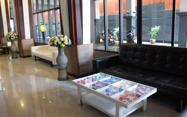 OYO 1127 Baan Siam Hotel