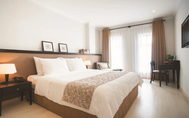 The Alcove Library Hotel