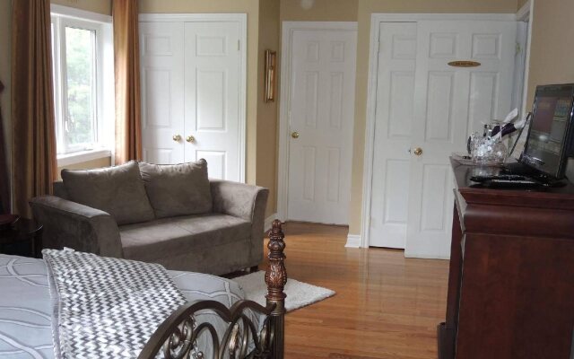 Demi's Place Bed and Breakfast