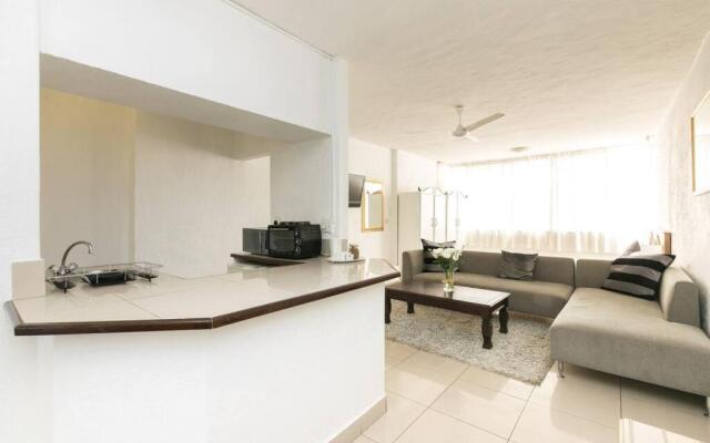 Inn & Out Sandton Park