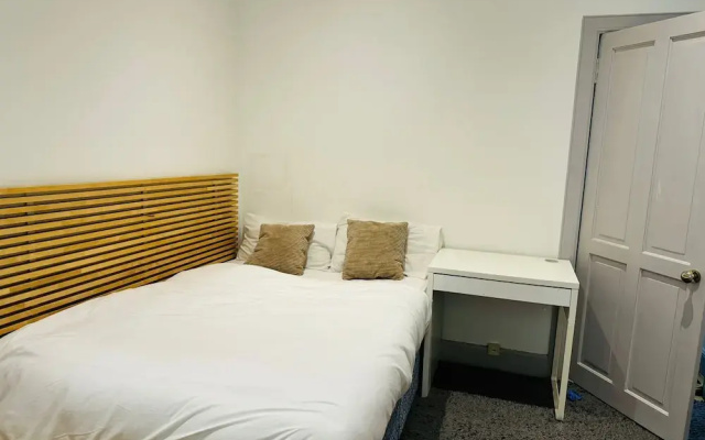 Cozy Edinburgh Apartment Escape