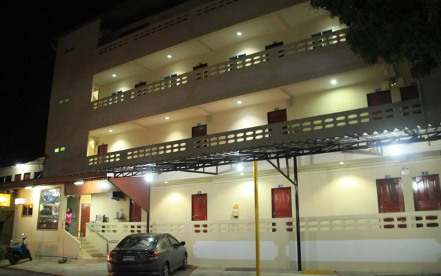 Ratchaphruek Resort