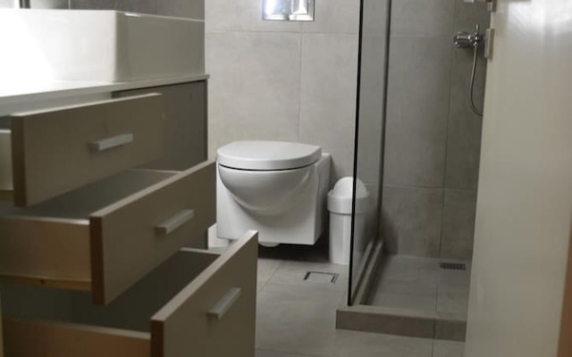 Nea Makri Beach Apartment