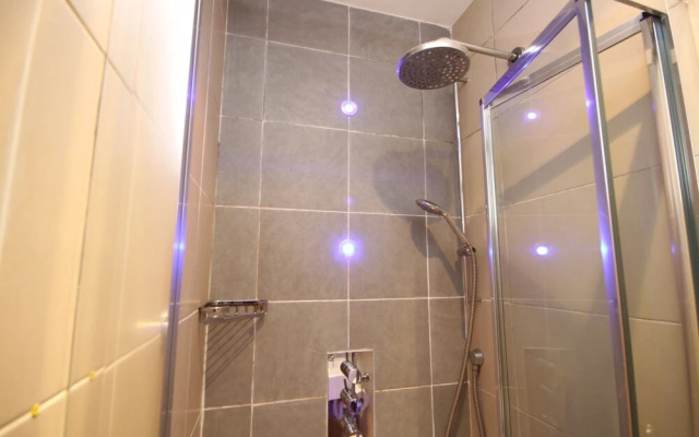 Cosy Studio Oxford Street Best Location