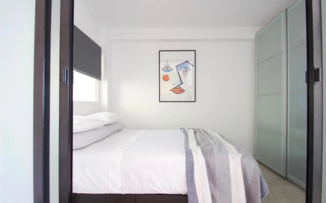 Hip & Cozy 2 room apt