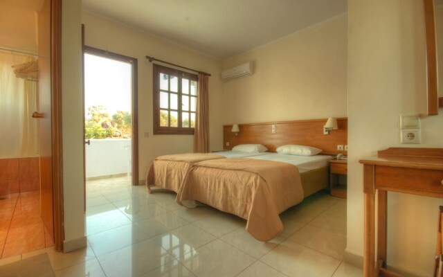Theatraki Apartments