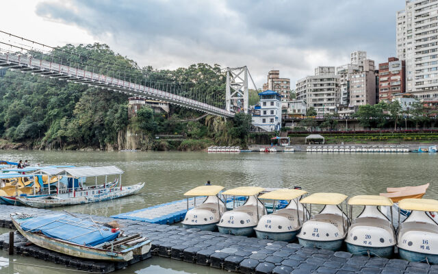 New California Hotel