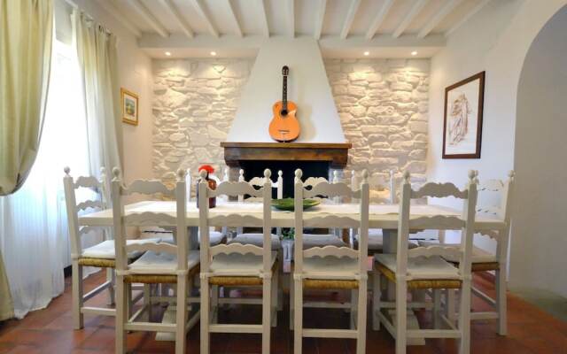 Nice Villa with Private Pool & Large Garden near Cortona