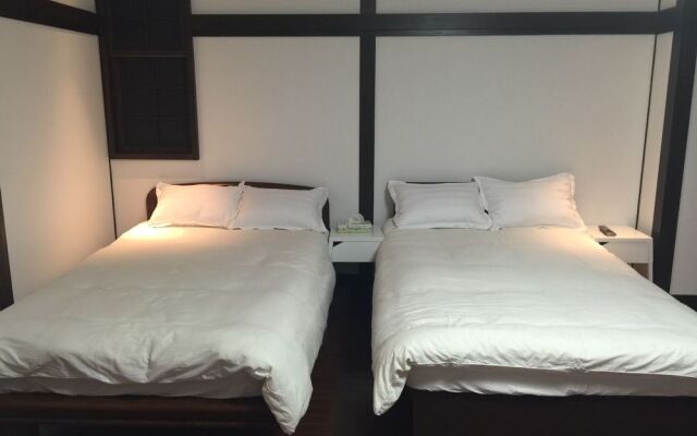 Naniwa Guest House