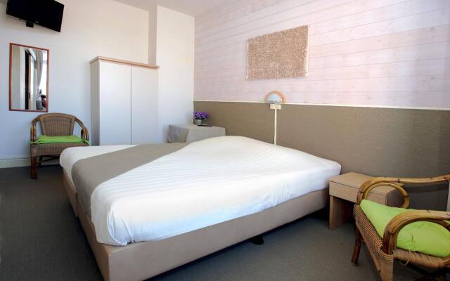 Hotel Cecil