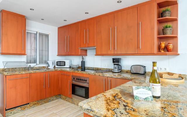 Wonderful Apartment in Ground Plan Ref 94