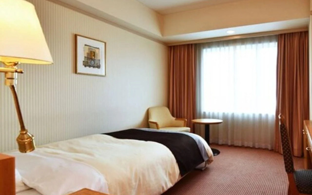 Отель The Crest Hotel Kashiwa