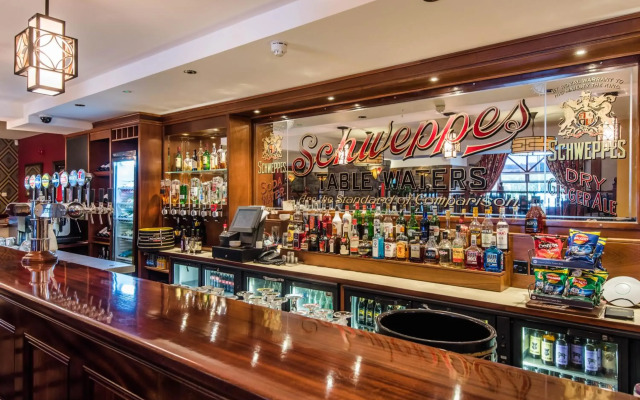 Corr's Corner Hotel