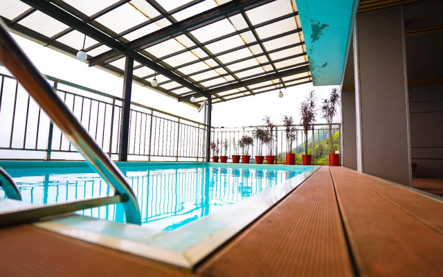 Misty Mountain Resort
