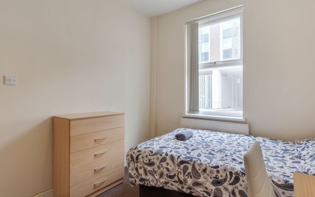 Spacious Apartment in Coventry Near Coventry University