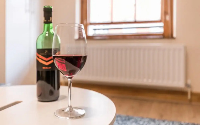 The Martlett Court Residence I