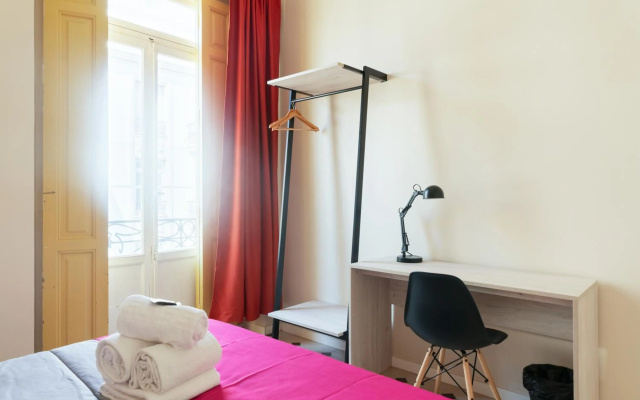 Red Nest Hostel