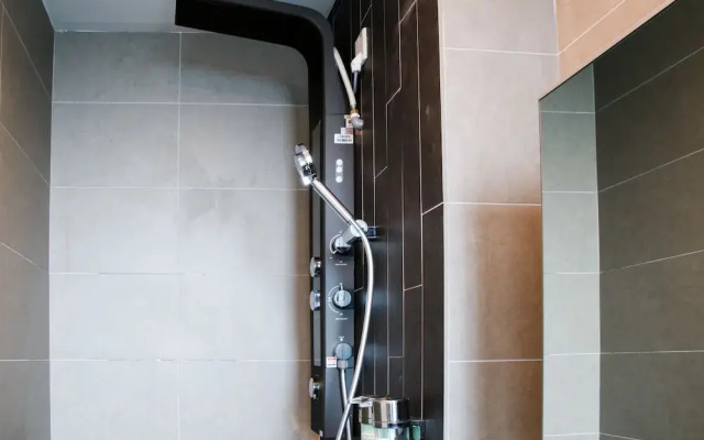 H2O Residences by Victoria Home