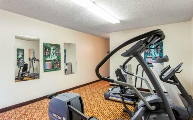 Studios & Suites 4 Less Charlotte