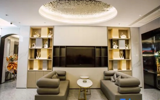 Xiaotian'e Themed Hotel