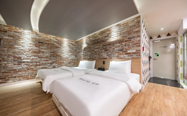 Seongju Haneul Punggyeong Motel