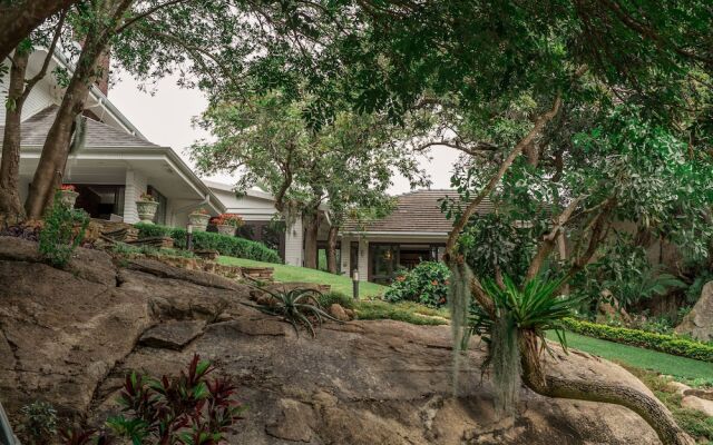 Sheppard Boutique Hotel