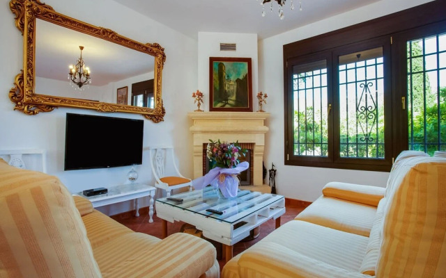Delightful Villa in Villamena With Private Pool