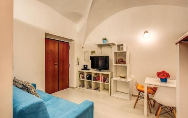 Coronari stylish apartment