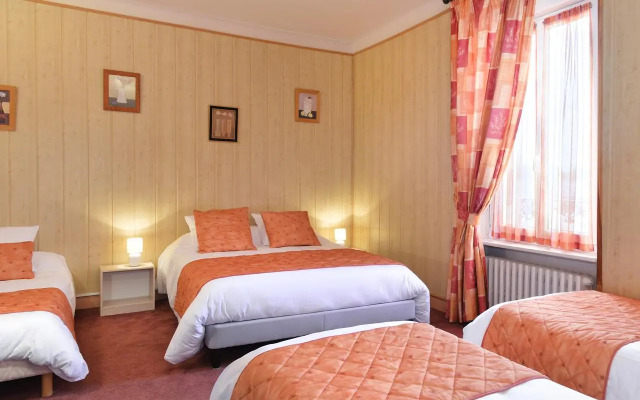 Logis Hôtel du Dauphin